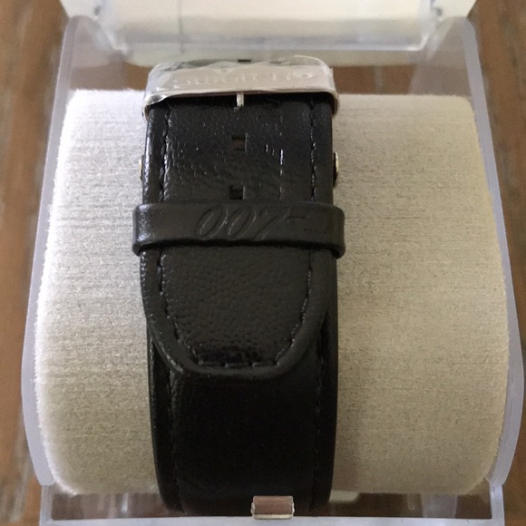 SWATCH 007 40TH ANNIVERSARY Black leather strap w/adjustable snap buckle closure - Picture 6 of 8